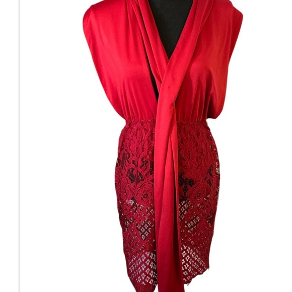 Trendy Red Halter skirt/dress with infinity scarf for various looks,‎ size 2XL. - Picture 1 of 8